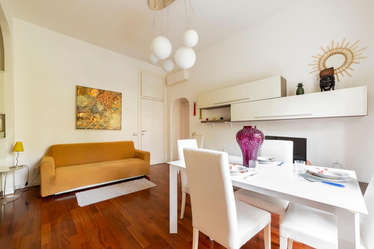 Milano Calvairate Balcony Apt Buitenkant foto